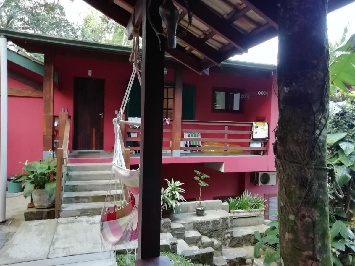 Villa Felix Suites E Chales Ubatuba Buitenkant foto