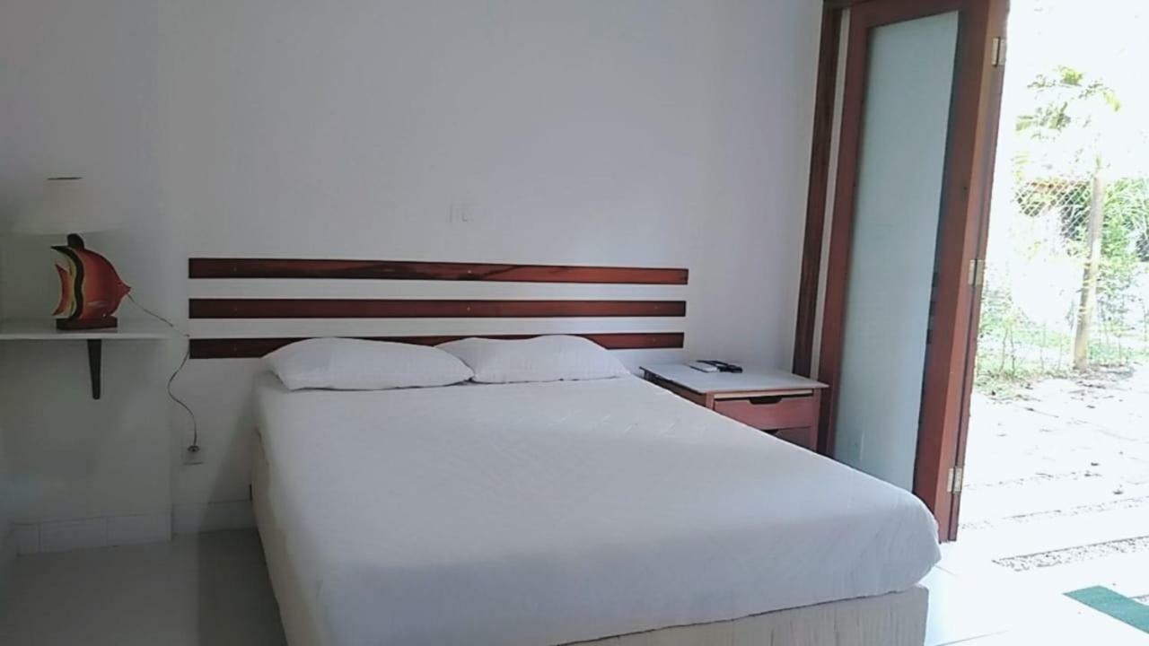 Villa Felix Suites E Chales Ubatuba Buitenkant foto